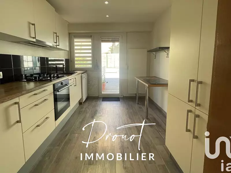 Maison, 200 m²