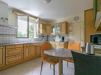 Maison, 180 m²