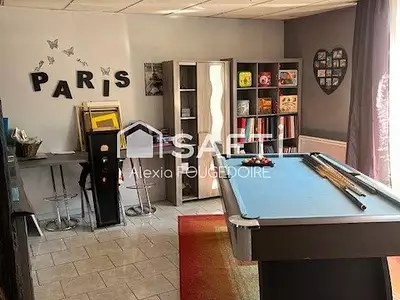 Maison, 236 m²