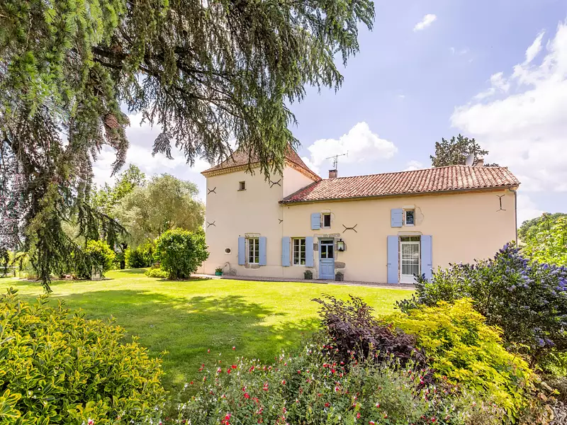 Maison, 530 m²