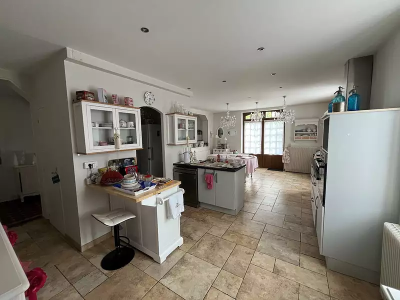 Maison, 180 m²
