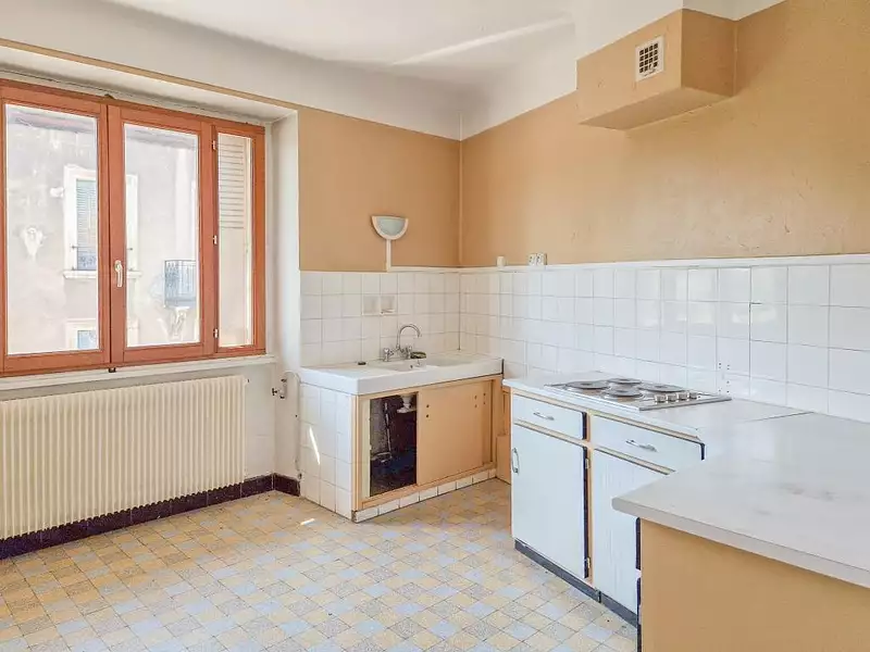 Immeuble, 80 m²