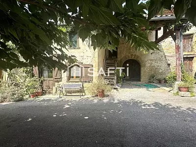 Maison, 225 m²