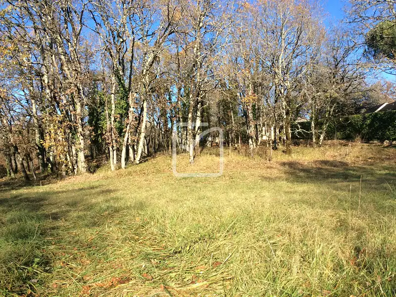 Terrain, 1 380 m²