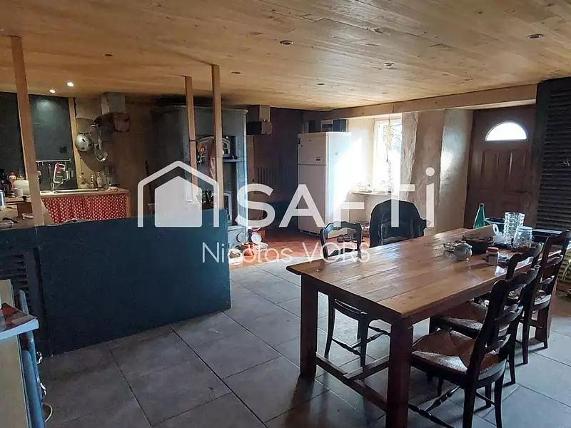 Maison, 160 m²