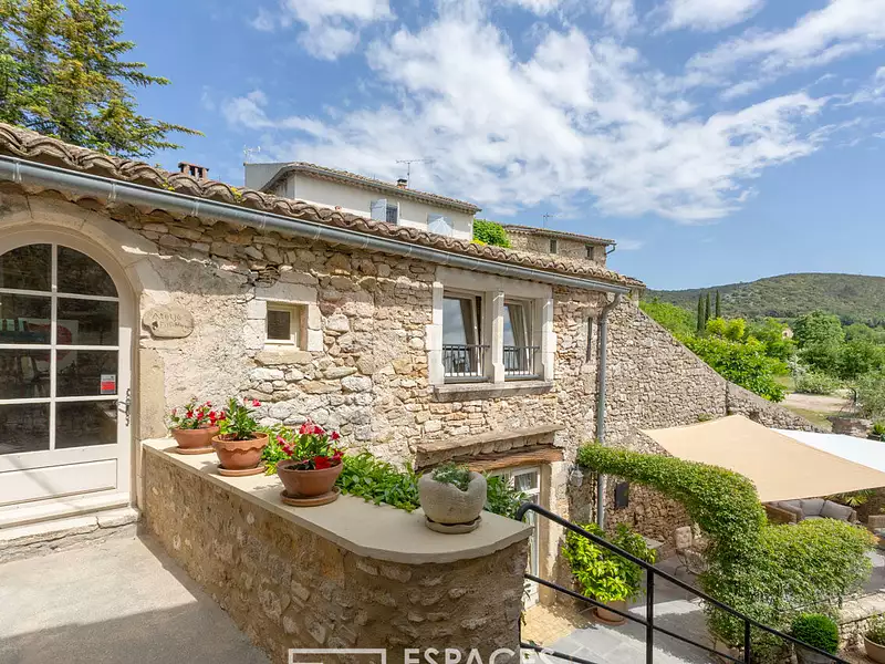 Maison, 280 m²