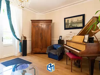 Maison, 282 m²