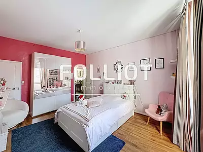 Maison, 166 m²