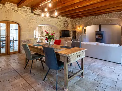 Maison, 590 m²