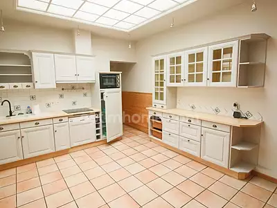 Immeuble, 375 m²