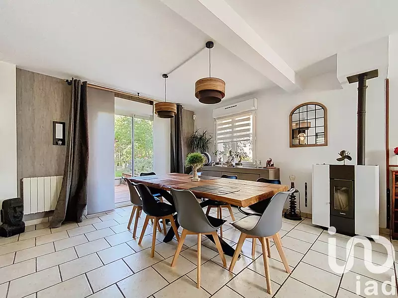 Maison, 211 m²