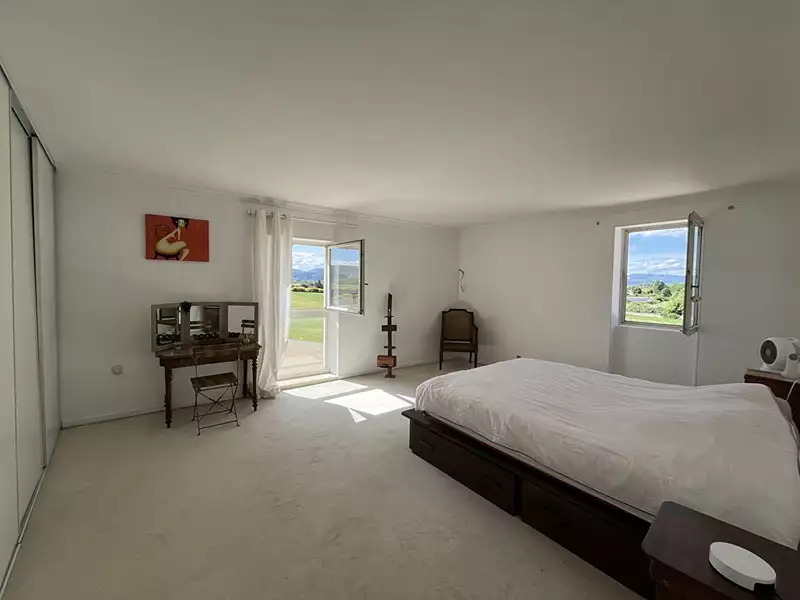 Maison, 245 m²