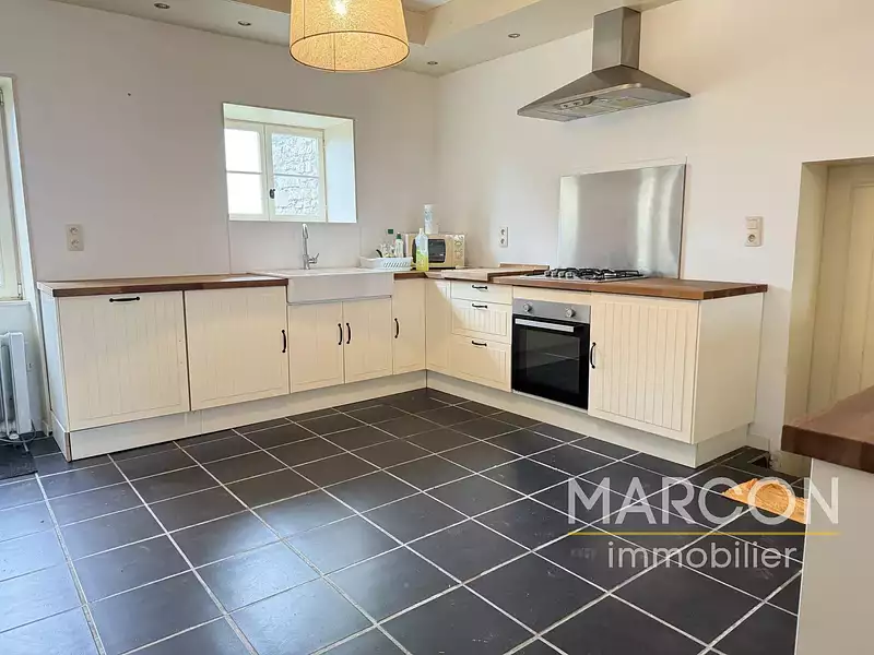 Maison, 190 m²