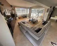 Maison, 225 m²