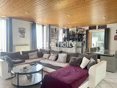 Maison, 245 m²