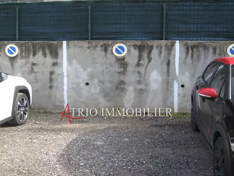 Parking, 11 m²