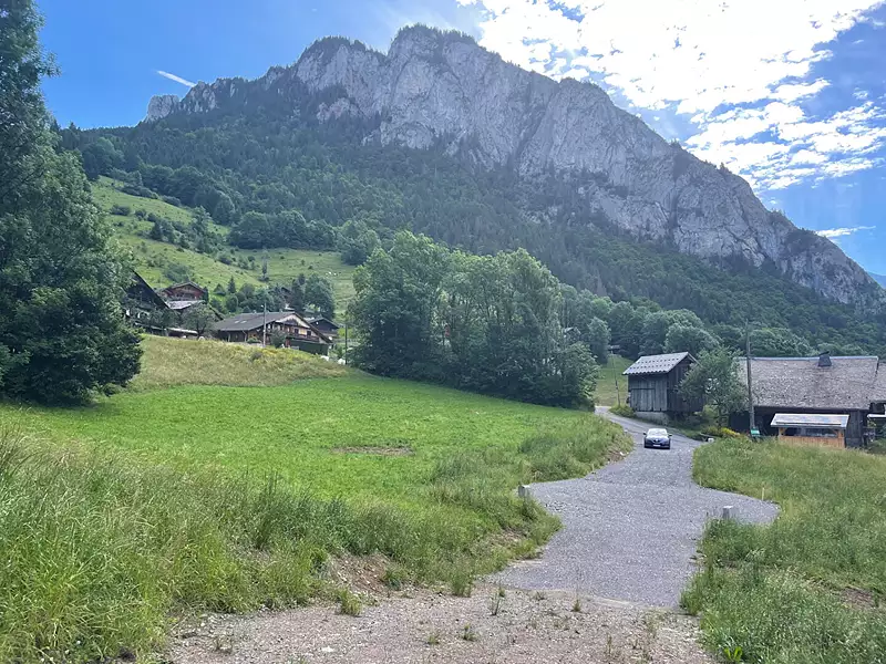Terrain, 1 135 m²
