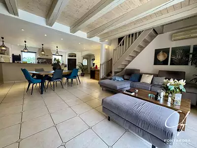 Maison, 278 m²