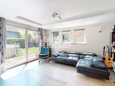 Maison, 163 m²