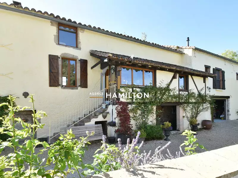 Maison, 148 m²