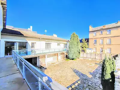 Maison, 570 m²
