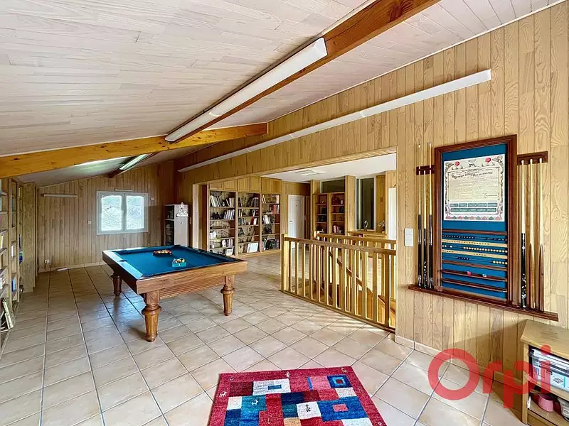 Maison, 315 m²