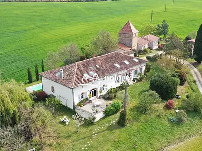 Maison, 584 m²