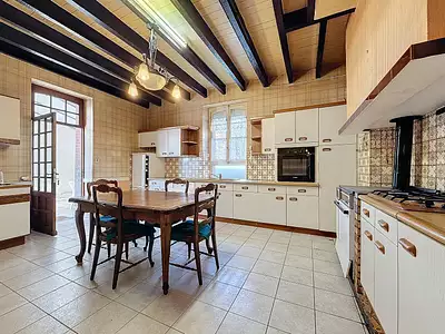 Maison, 215 m²