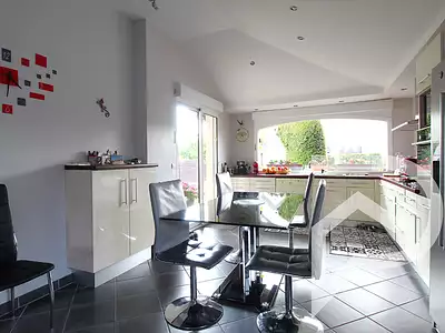 Maison, 167 m²