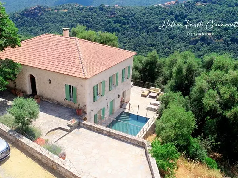 Maison, 175 m²