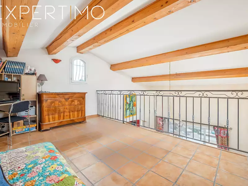 Maison, 167 m²