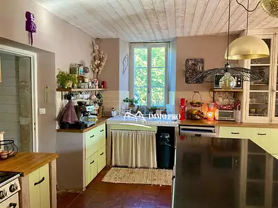 Maison, 250 m²