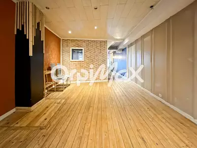 Immeuble, 150 m²