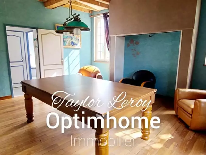 Maison, 248 m²