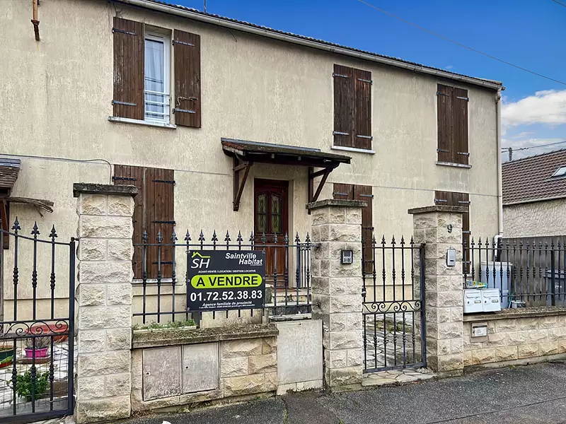Immeuble, 160 m²