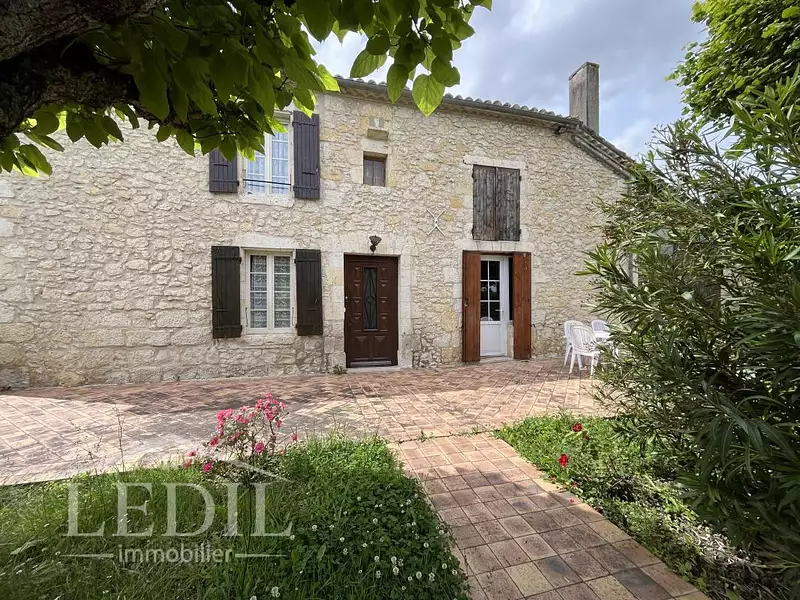 Maison, 182 m²