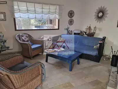 Maison, 250 m²
