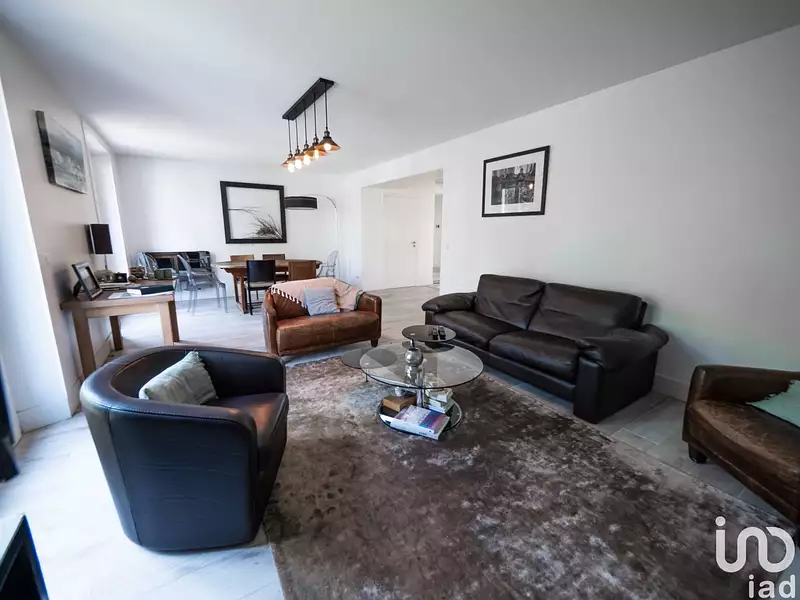 Maison, 240 m²