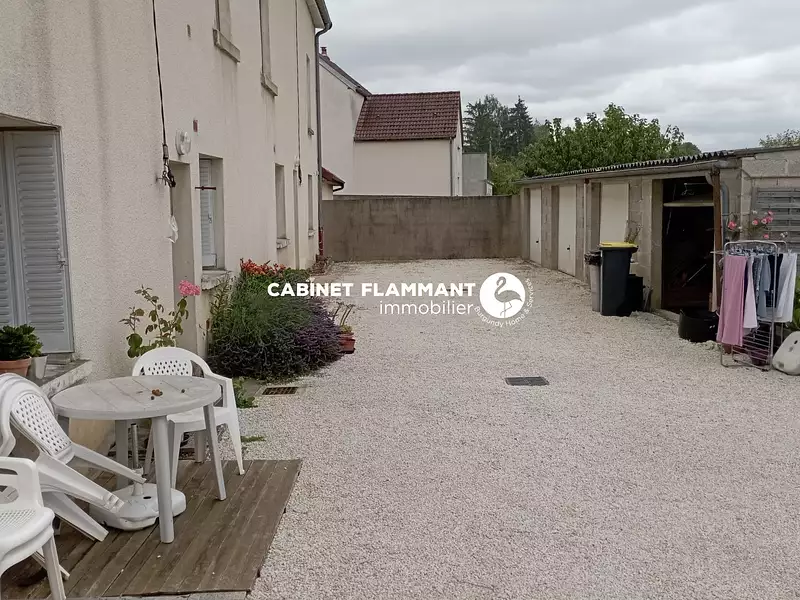Immeuble, 293 m²