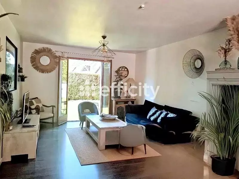 Maison, 89 m²