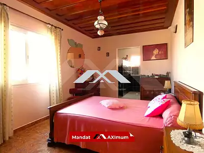 Maison, 166 m²
