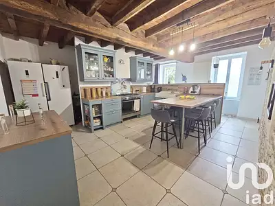 Maison, 270 m²
