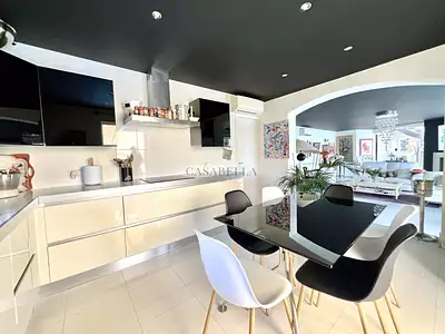 Maison, 243 m²