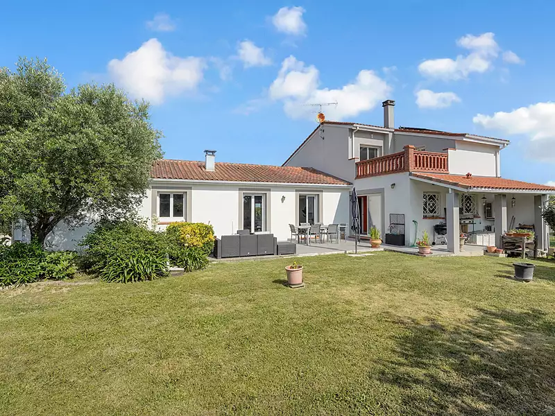 Maison, 165 m²