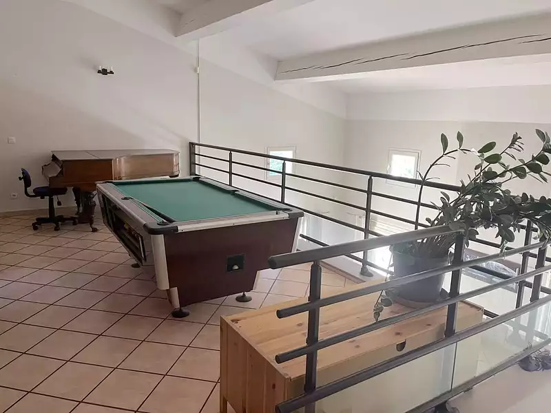 Maison, 245 m²