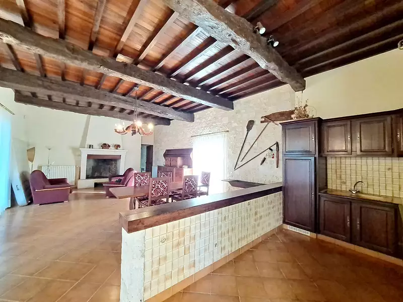 Maison, 570 m²