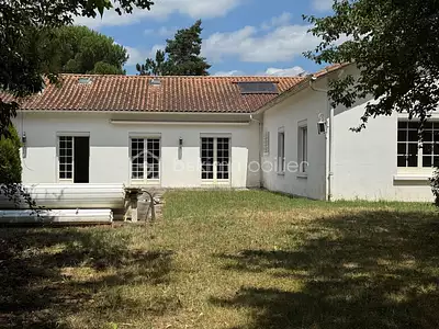 Maison, 224 m²