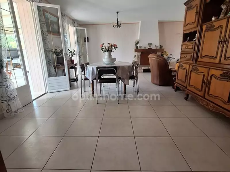 Maison, 157 m²