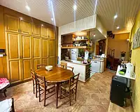 Maison, 216 m²