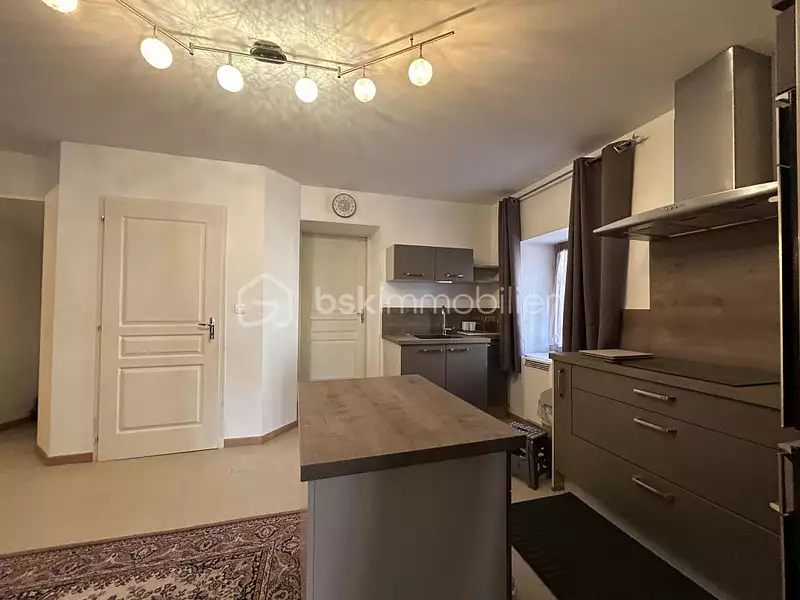 Maison, 270 m²